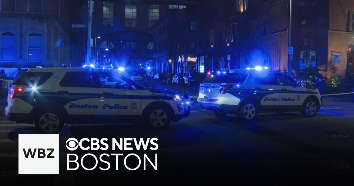 Woman taken to hospital after stabbing in Boston's Back Bay - CBS Boston