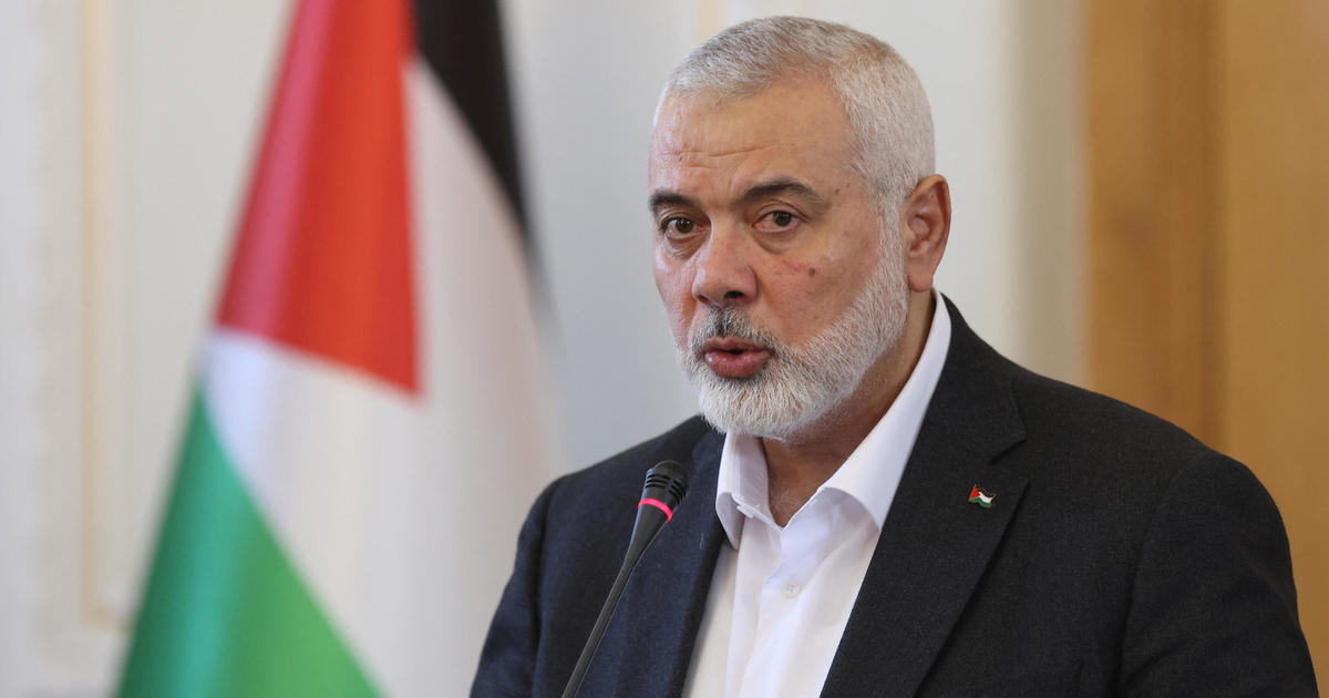 Хамас казва, че израелски въздушен удар убива 3-ма сина на политическия лидер на групировката Исмаил Хания в Газа