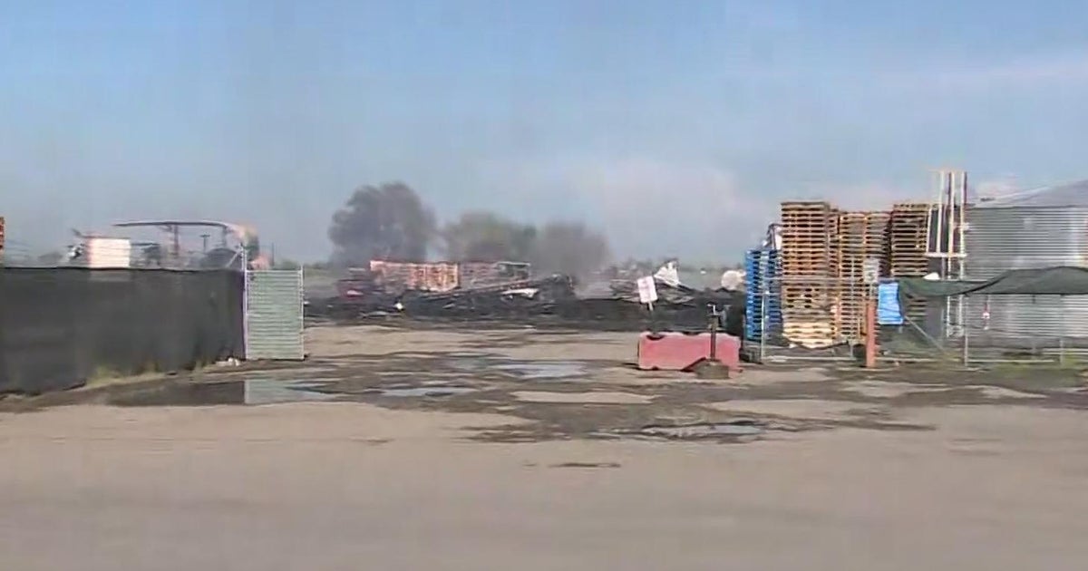 Over 250,000 gallons of water used to extinguish warehouse fire near Tracy