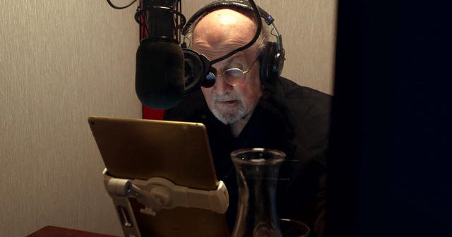 Rushdie on his reflection in the mirror