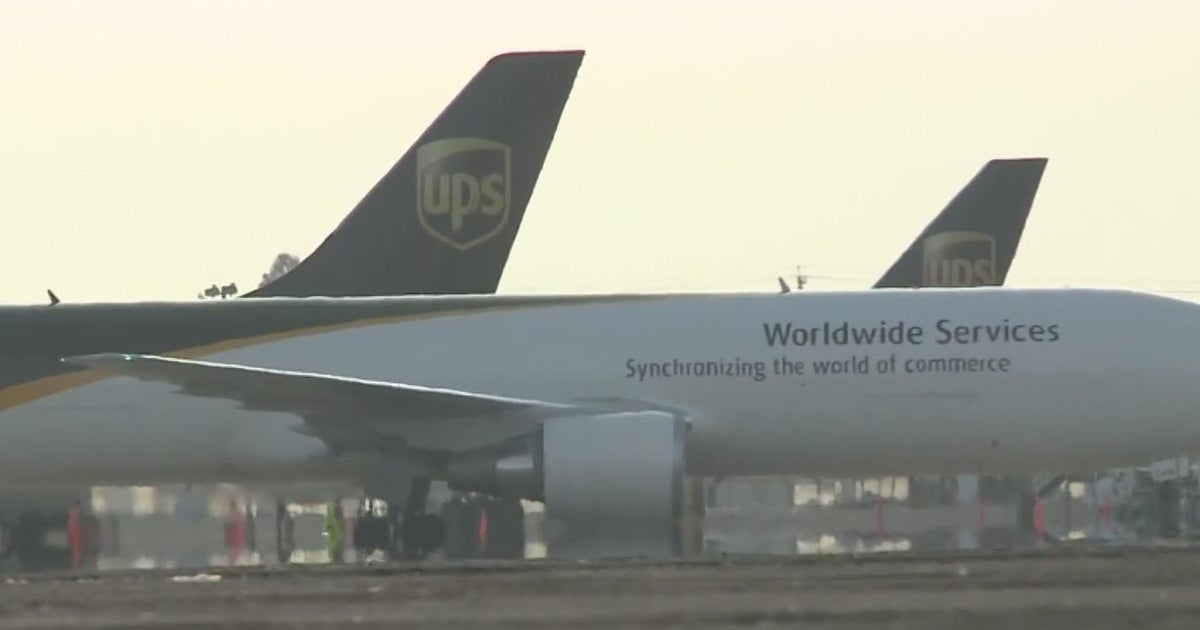 Mold outbreak means no air traffic controllers at Mather Airport