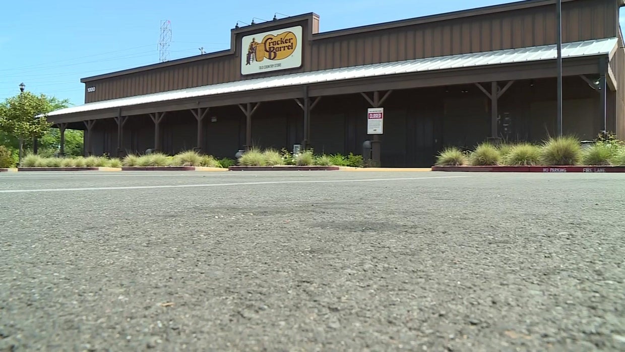 cracker-barrel-closes-2-of-its-california-locations-including
