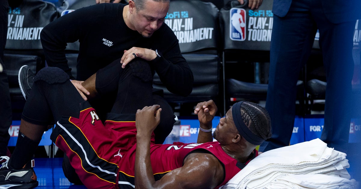 Heat star Jimmy Butler has sprained ligament in knee, will be sidelined various months