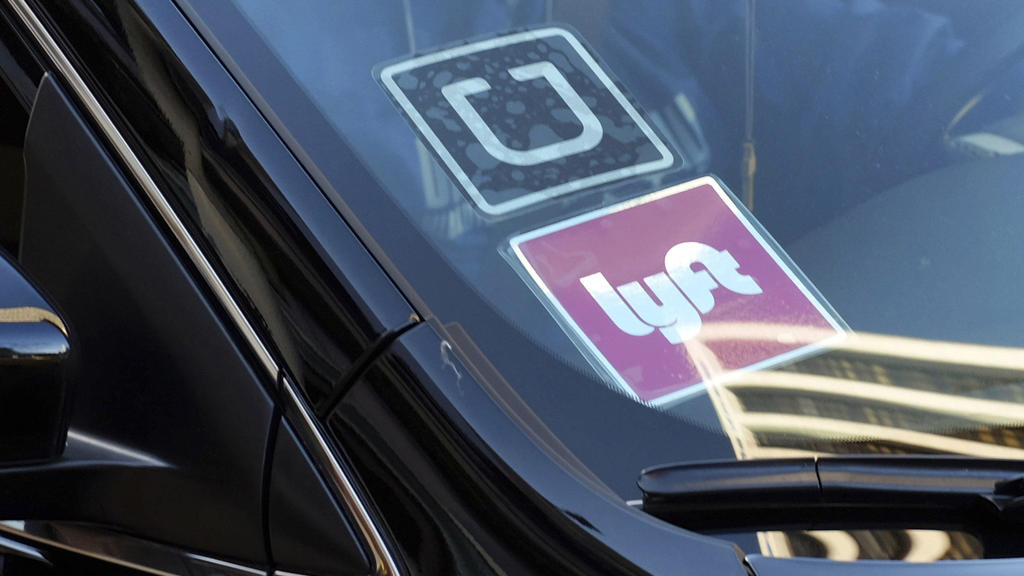 DFL leaders, Minneapolis announce deal on rideshare pay, but Lyft and
Uber say they will leave