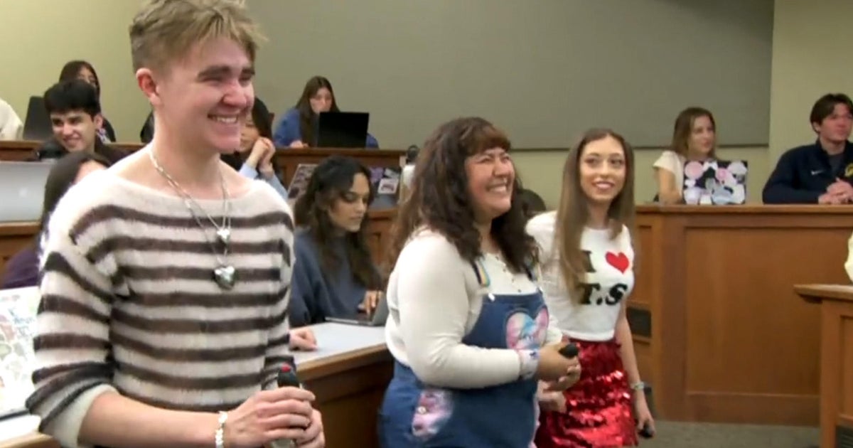 Taylor Swift college course seeks to inspire students to emulate her business acumen Taylor Swift college course seeks to inspire students to emulate her business acumen