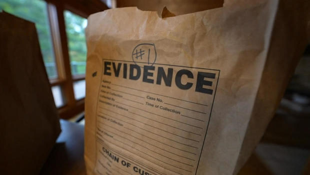evidence-bag.jpg 