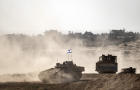 Israeli army tanks leaving central Gaza 