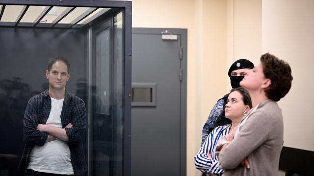  
Russian court extends Evan Gershkovich's pretrial detention yet again 
U.S. journalist Evan Gershkovich will remain 