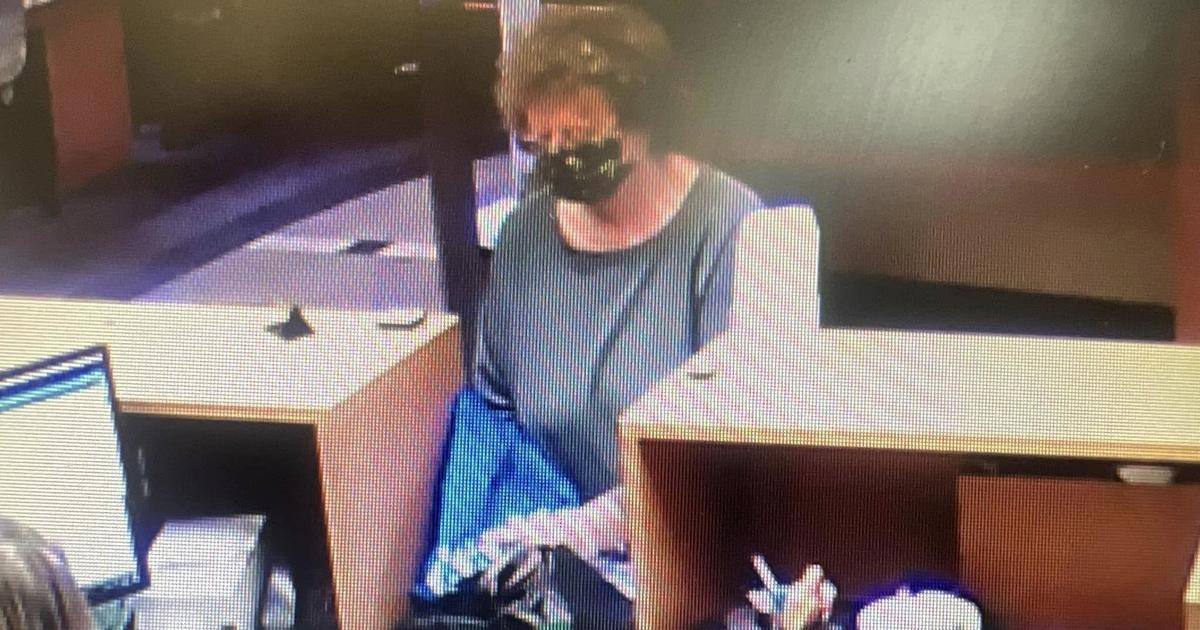 74-year-old woman who allegedly robbed Ohio credit union may have been scam victim, family says