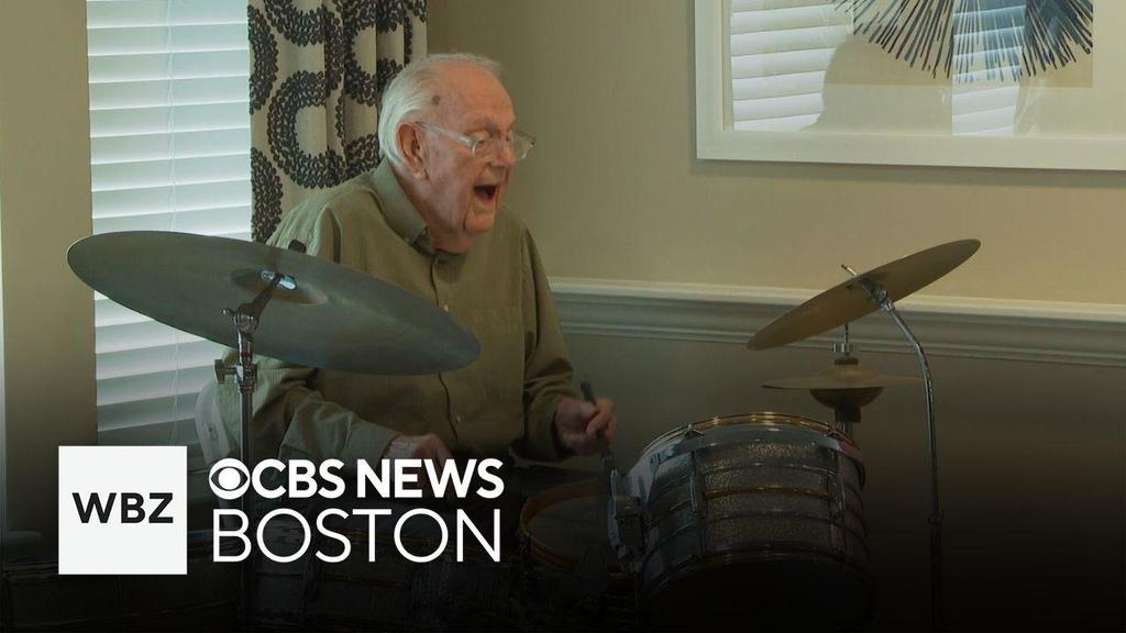Drummer celebrates 100th birthday playing with his band