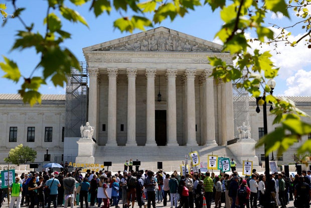 Julia Nikhinson/Bloomberg via Getty Images