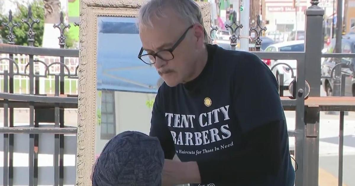 Peninsula man cuts short his career to help homeless people put best face forward