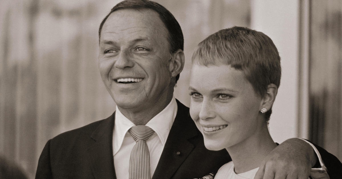 See inside Frank Sinatra and Mia Farrow's former New York townhouse that just went on sale