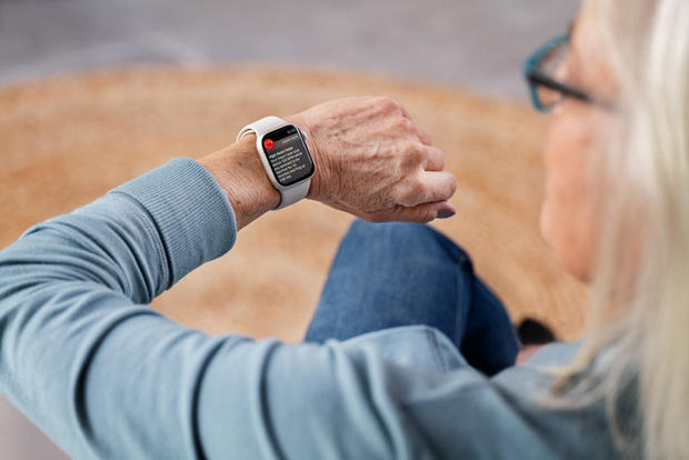 Woman wearing Apple Watch 