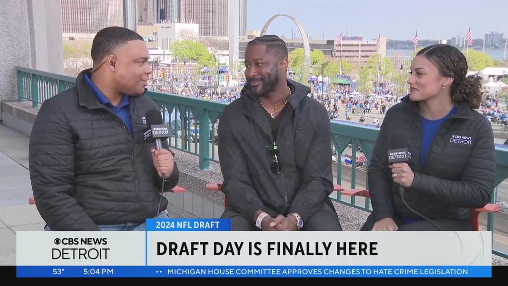 Catching up with former Detroit Lions wide receiver and CBS Mornings
host Nate Burleson