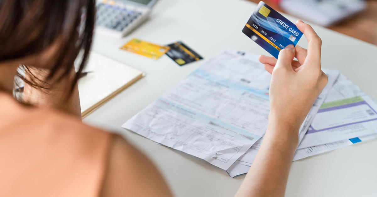 Как да изплатите $7500 дълг по кредитна карта