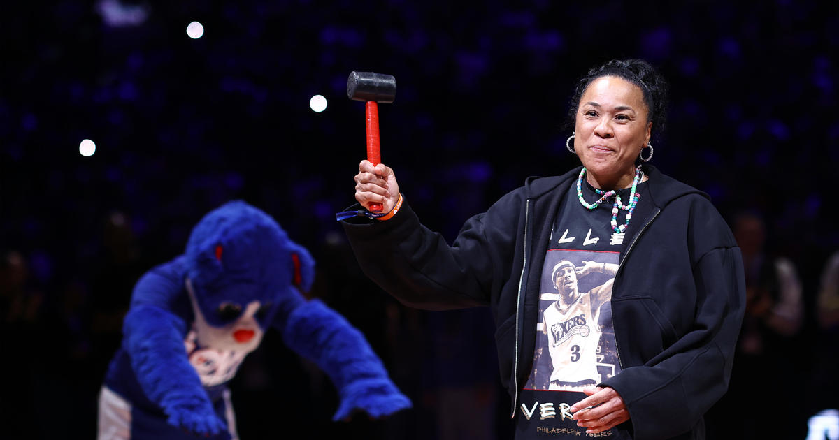 Philadelphia native Dawn Staley visits Mitchell & Ness for Allen Iverson gear and supports the 76ers in Game 4.