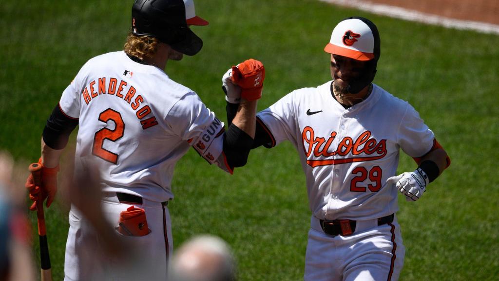 Kimbrel blows second save of series as Baltimore Orioles lose finale
to Oakland A's, 7-6