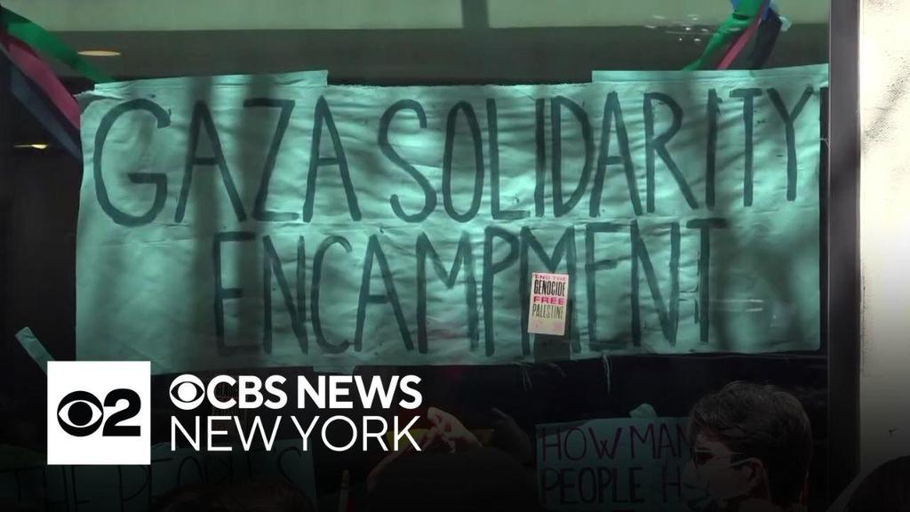 NYPD surrounds protesters at Fordham University