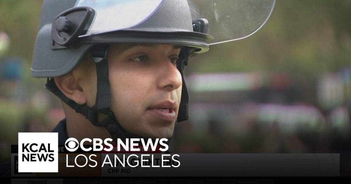 Flashbangs used to 'alert' UCLA protesters, officer says - CBS Los Angeles