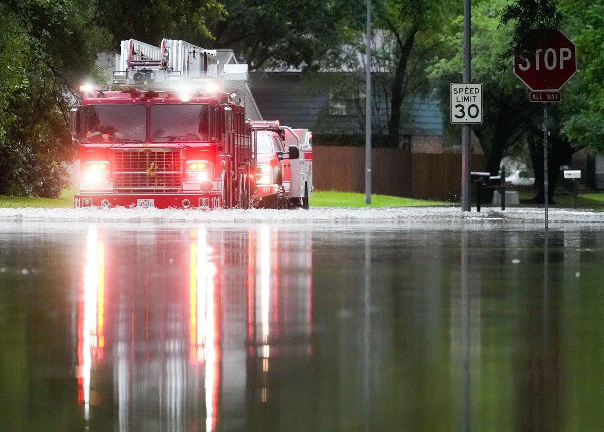 Hundreds rescued from floodwaters around Houston as millions in Texas ...