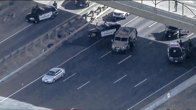 Police pursuit comes to a stop on I-80 in Fairfield 