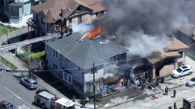 Oakland house fire 