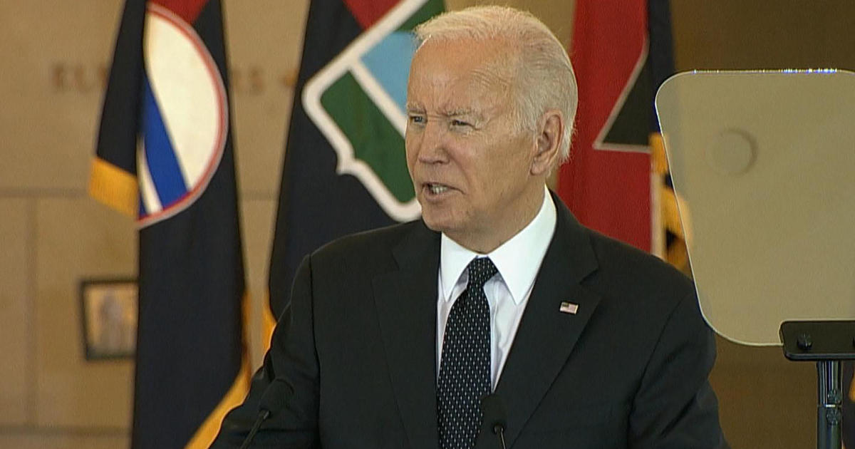 President Biden denounces antisemitism at Holocaust remembrance ceremony