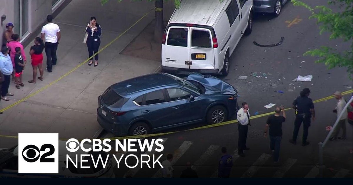 Woman killed, another injured in Brooklyn hit-and-run - CBS New York