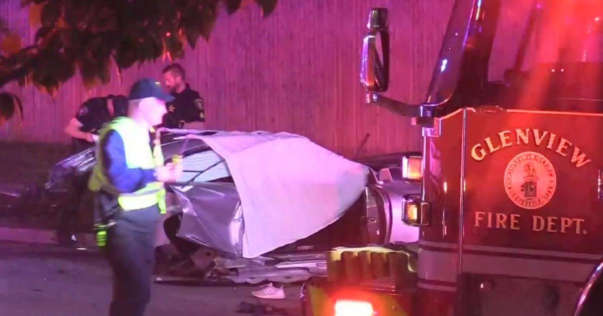 One death and three seriously injured in a multi-vehicle crash in suburban North Chicago