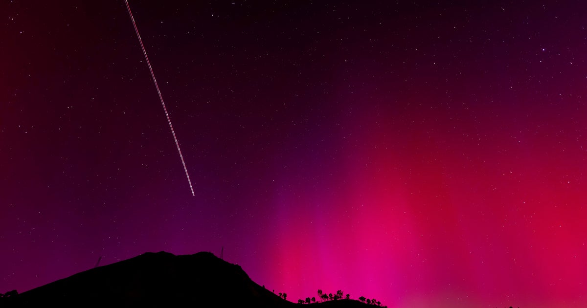 Noch heute sind weitere geomagnetische Stürme möglich, da die Sonne weiterhin X-magnetische Flares ausstößt Noch heute sind weitere geomagnetische Stürme möglich, da die Sonne weiterhin X-magnetische Flares ausstößt