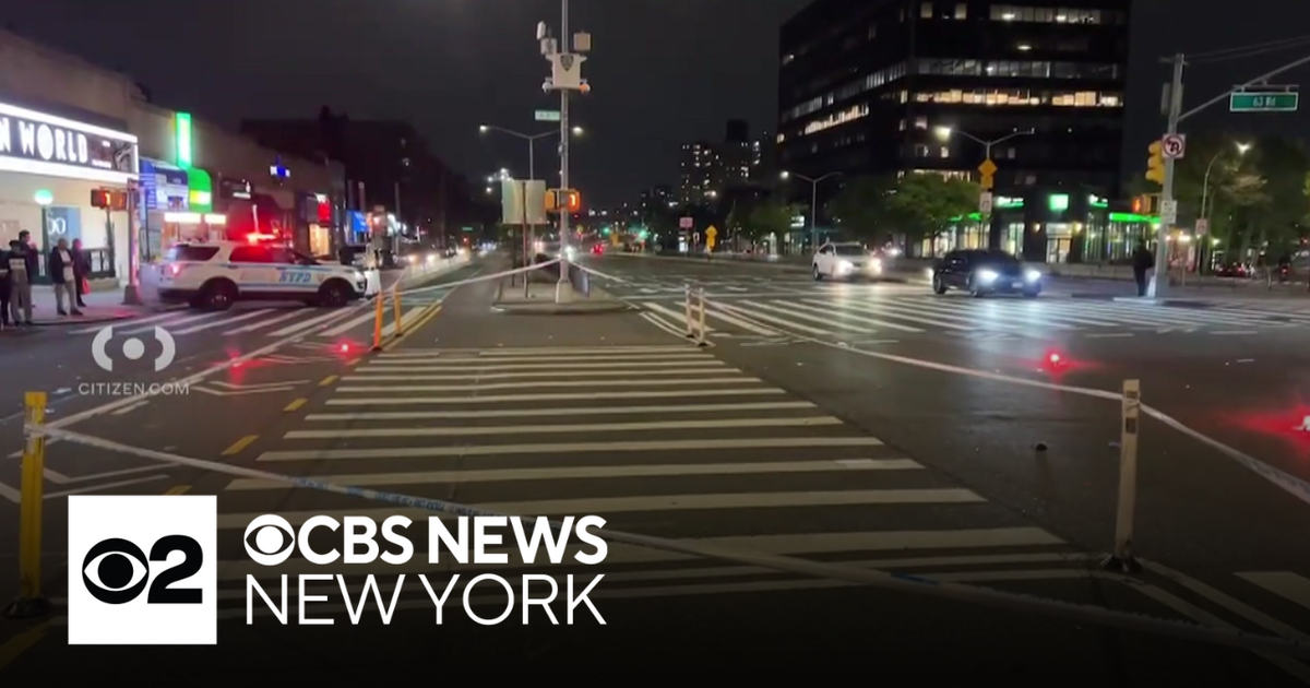 Woman critically hurt in Queens hit and run - CBS New York