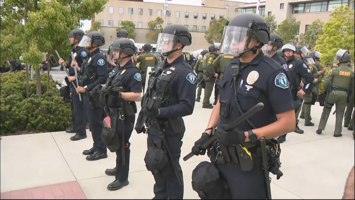 Protesters leave UC Irvine after police clear pro-Palestinian ...