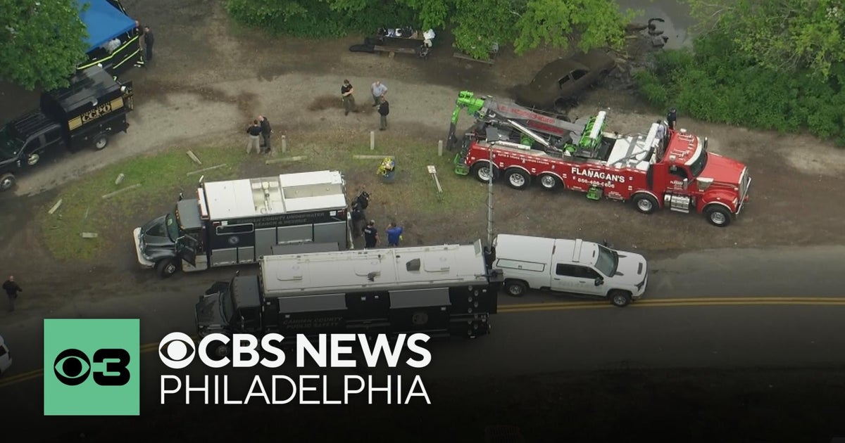 2 cars pulled from Cooper River; body found in one car in Pennsauken