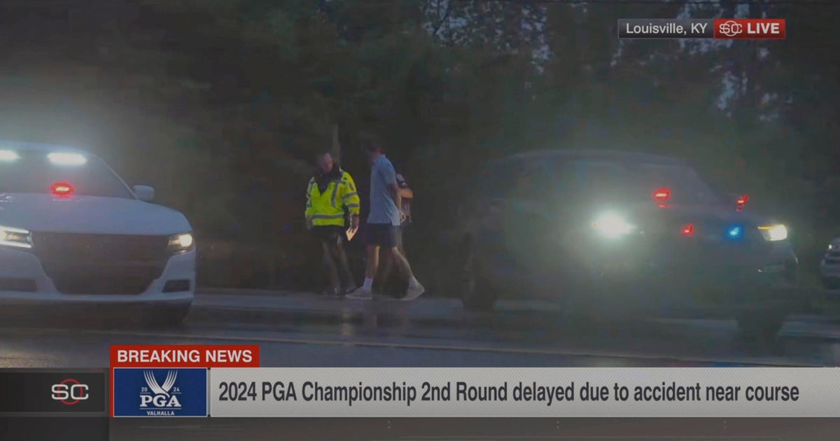 Scottie Scheffler detained by police at PGA Championship for not following orders during traffic jam that followed a traffic fatality  CBS News Scottie Scheffler detained by police at PGA Championship for not following orders during traffic jam that followed a traffic fatality  CBS News