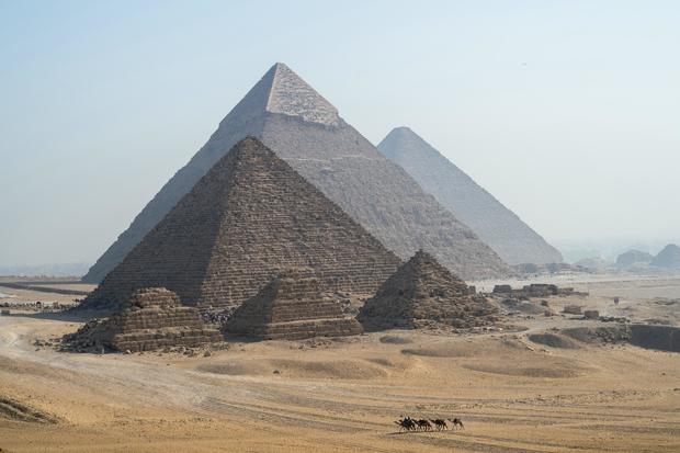 EGYPT-TOURISM-HISTORY-PYRAMIDS 