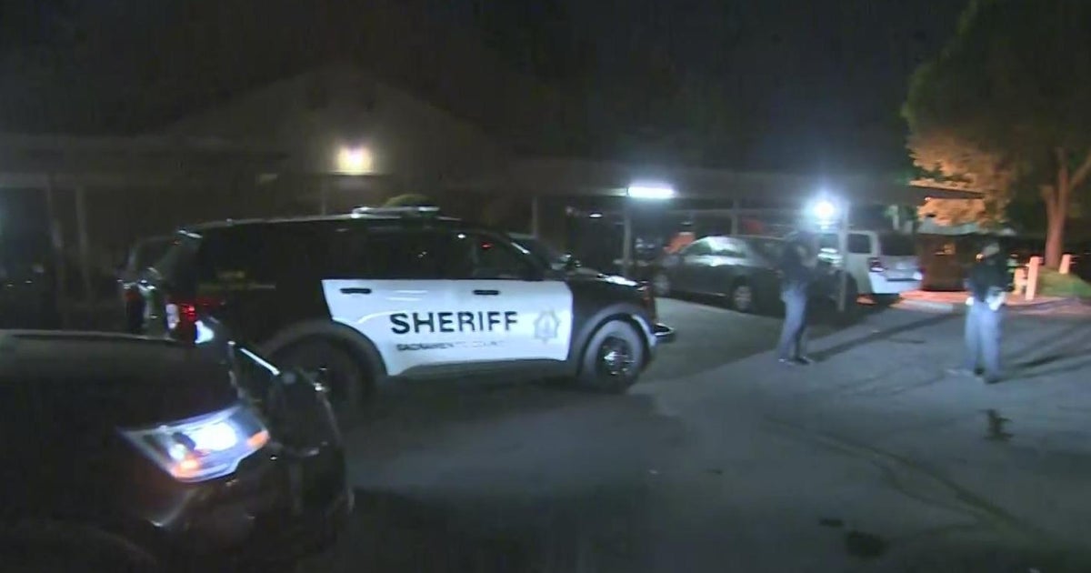 2 teens stabbed by broken glass at North Highlands party
