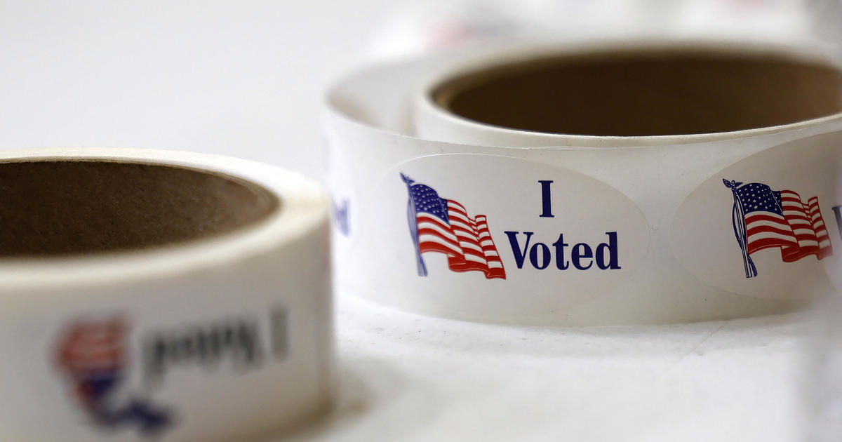Окръг Мичиган отказва да удостовери вота, предизвиквайки страхове от нарастваща заплаха за изборите тази есен