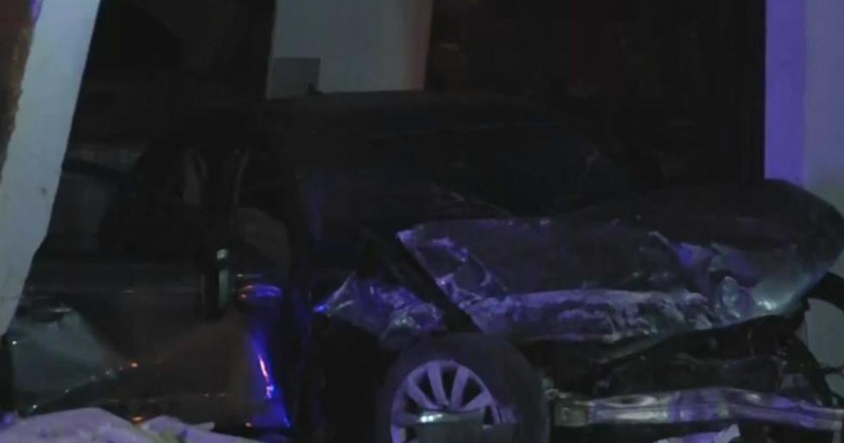 Sheriff investigators say driver speeding on Sheridan Street crashed into Hollywood flooring business