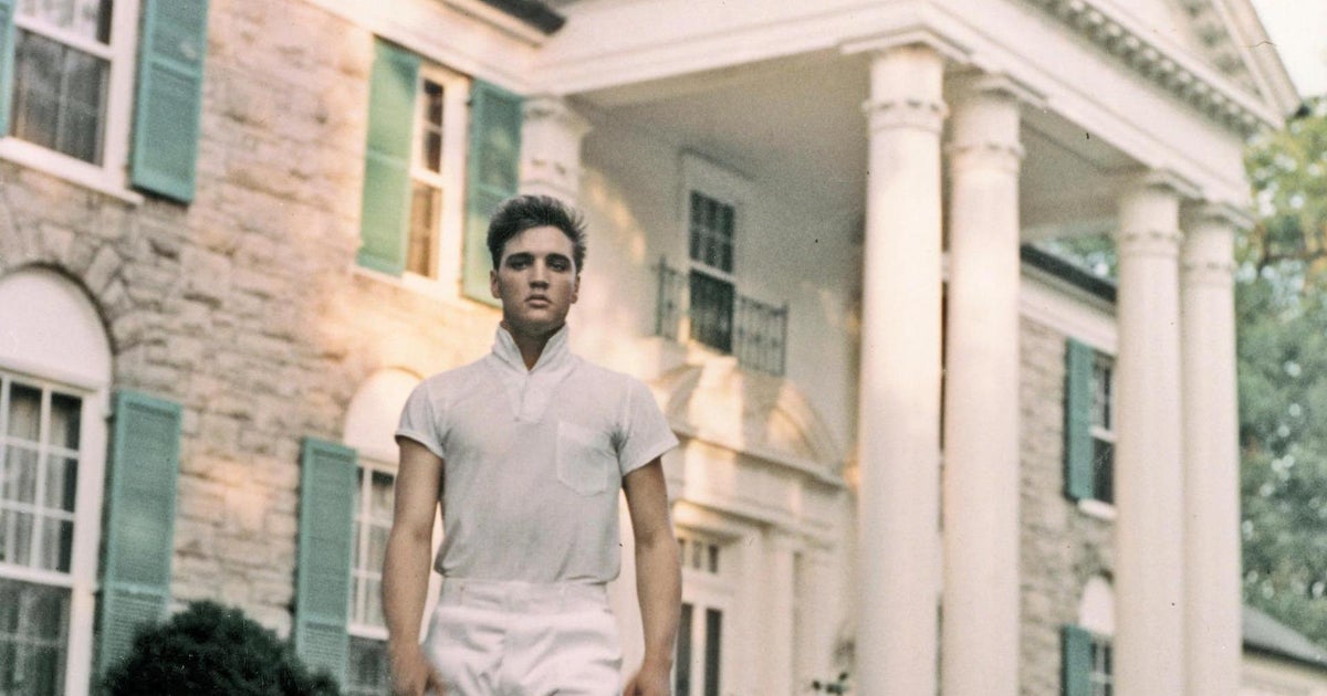 Ein Richter in Tennessee blockierte den Verkauf von Graceland, nachdem Elvis Presleys Enkelin Betrug vorgeworfen hatte Ein Richter in Tennessee blockierte den Verkauf von Graceland, nachdem Elvis Presleys Enkelin Betrug vorgeworfen hatte