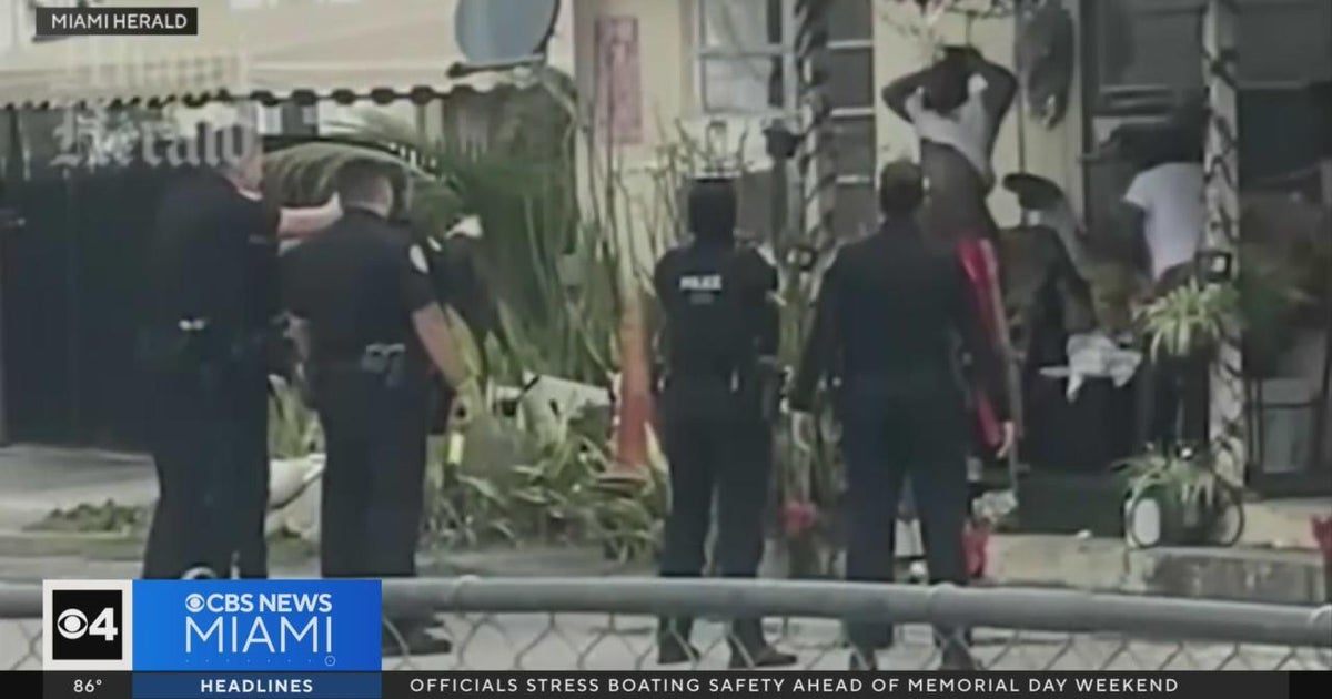 Donald Armstrong, who was shot multiple times by Miami police, to plead ...
