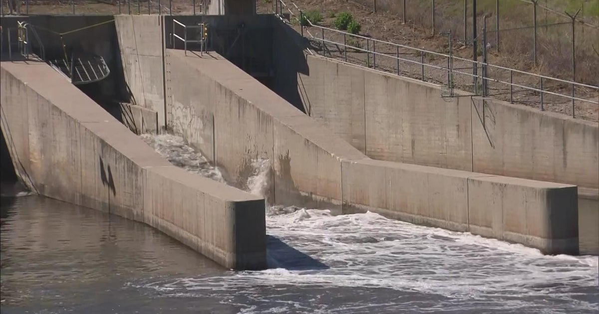 High water released from Cherry Creek Dam gates - CBS Colorado