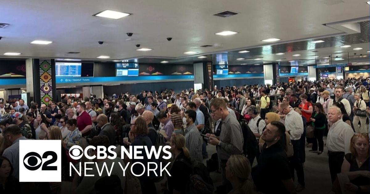 NJ Transit warns of residual delays after Amtrak power outage - CBS New ...