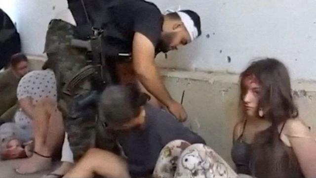 israeli-hostage-video-female-soldiers.jpg 
