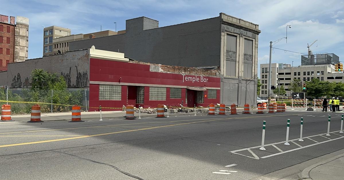 Detroit’s Temple Bar closed after building partially collapses