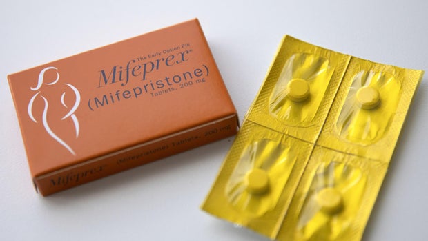 US-NEWS-SCOTUS-ABORTION-PILL-NEWSOM-TB