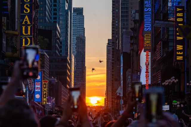 2022 Manhattanhenge 