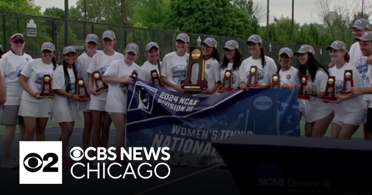 University of Chicago men’s and women’s tennis teams score rare double-national titles