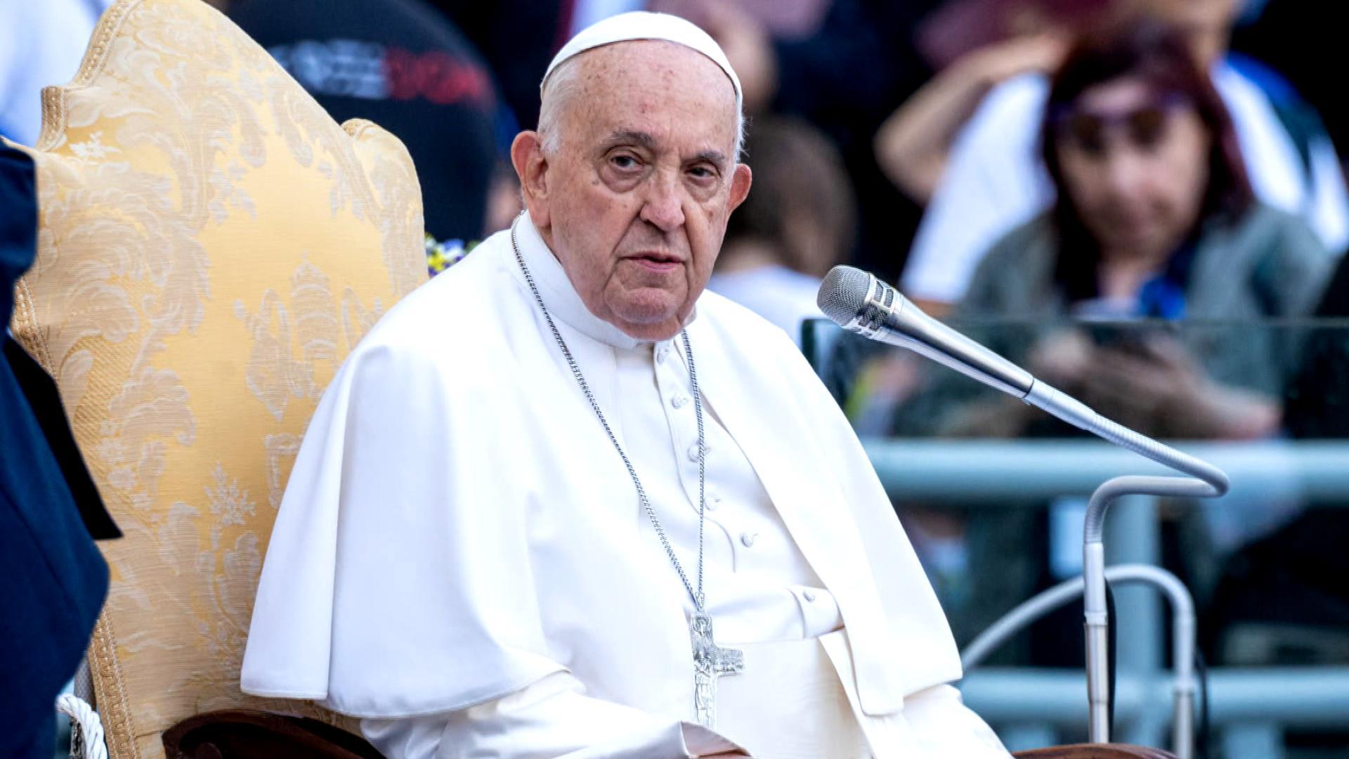 Pope Francis apologizes for using homophobic slur during private meeting at  the Vatican