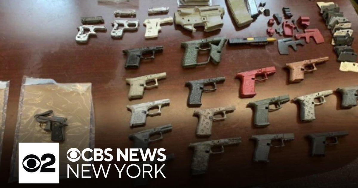 Harlem man arrested for allegedly making ghost guns in apartment - CBS ...